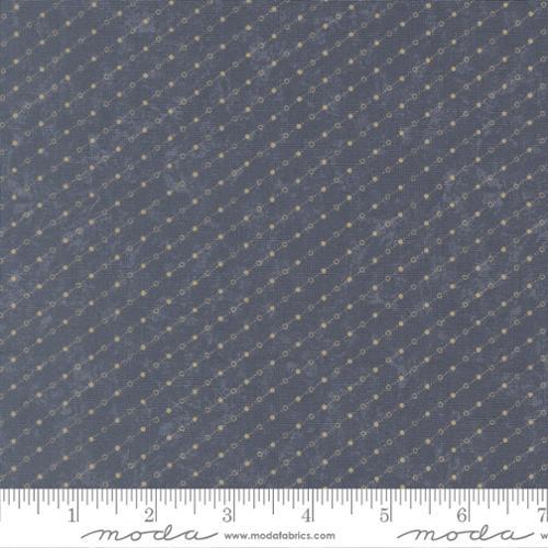 Bluebirds Nest Mid Blue 9807 34