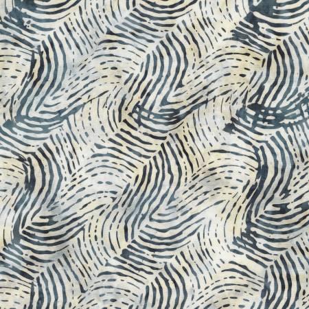 Cream Batik Strokes 2589Q-X - 2 1/4 yards