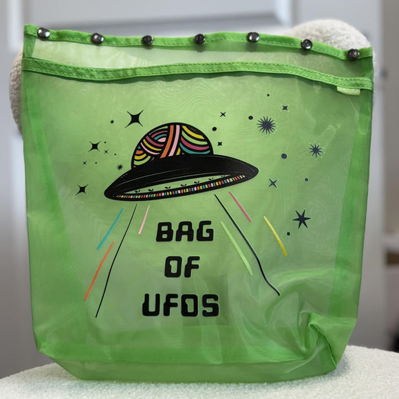 Della Q Oh Snap XL Standing Bag of UFOs - Green
