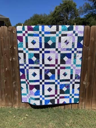 Nine Carat Quilt from Cut Loose Press